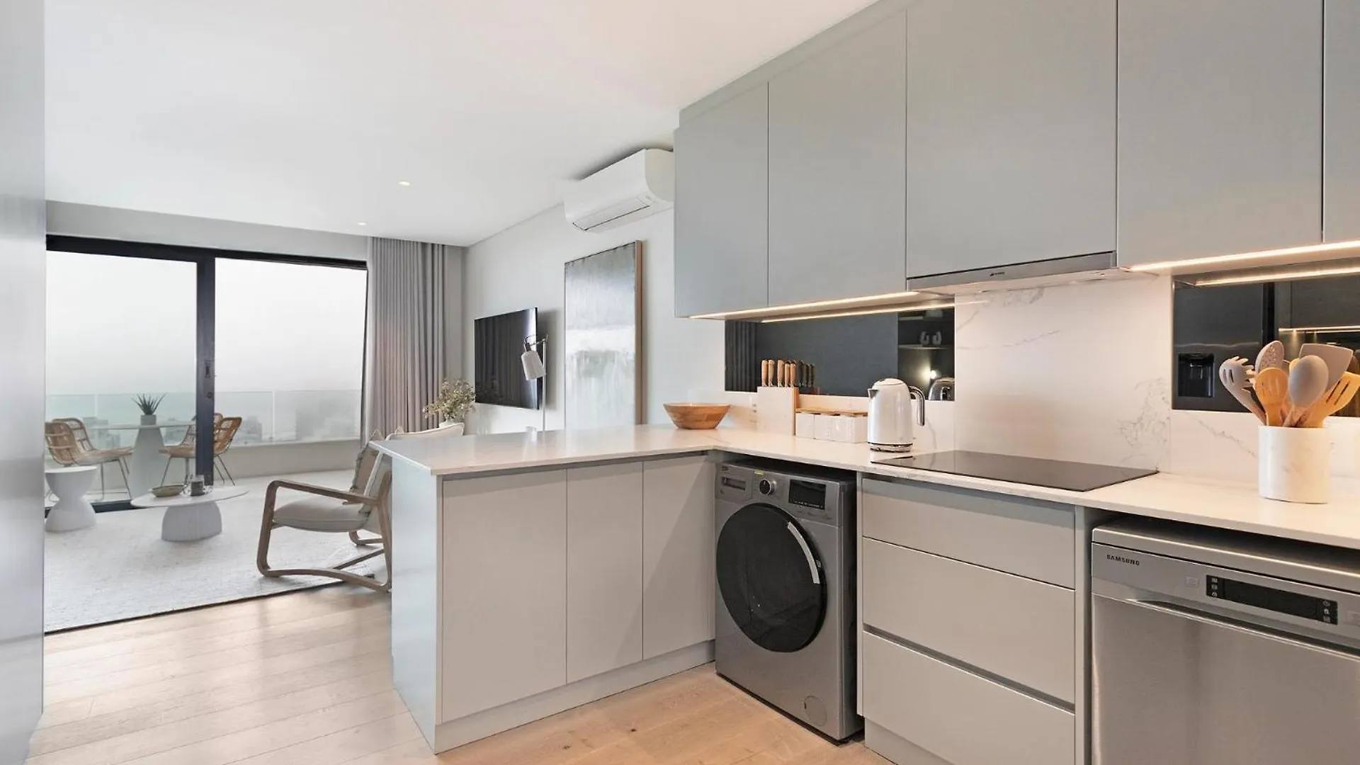 Alluring 2Bed Apt W Sea Mountain Views Marlo Vale Cape Town Apartment