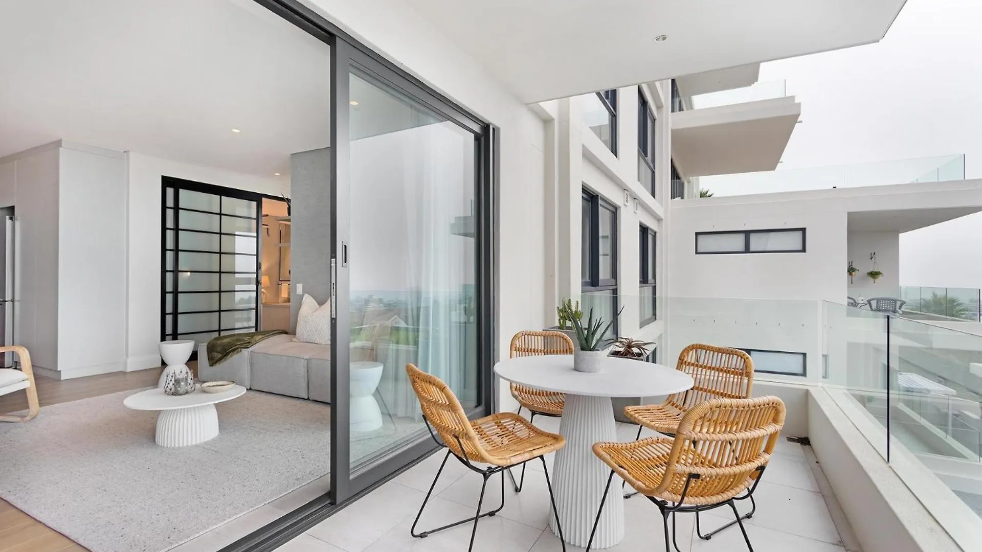 Alluring 2Bed Apt W Sea Mountain Views Marlo Vale Cape Town 0*,  South Africa